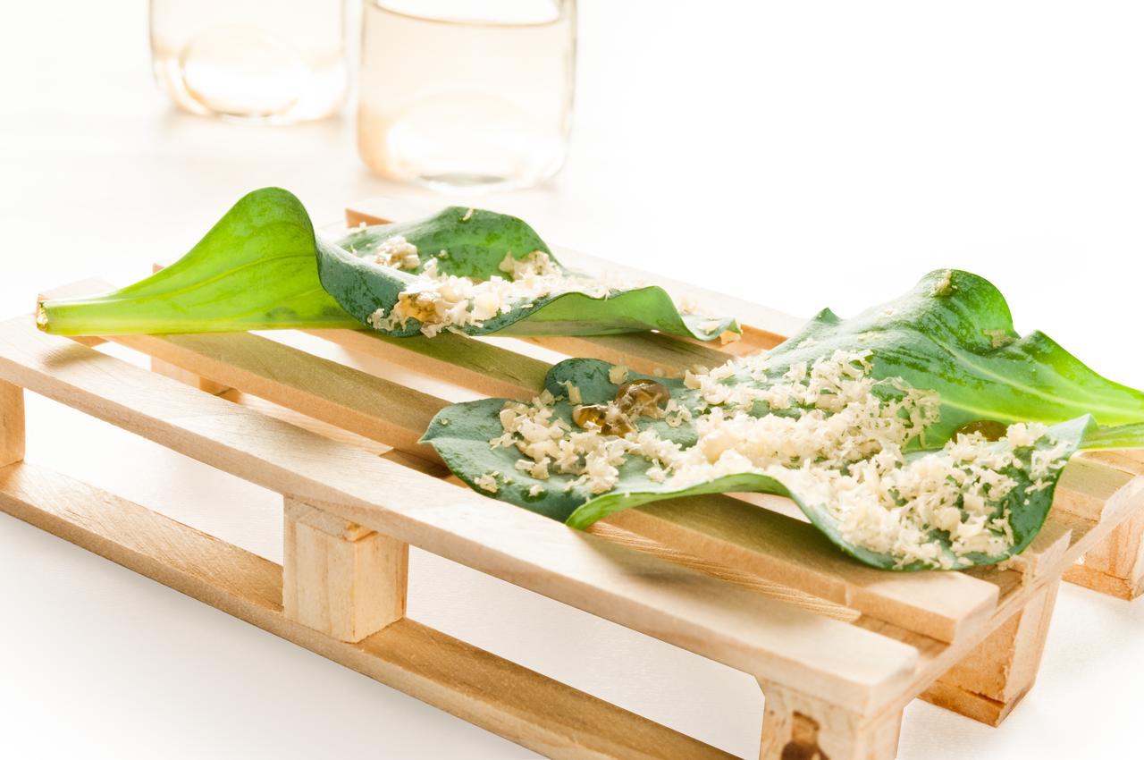 ยูโรสตาร์ แกรนด์ มารีน่า จีเอล โฮเต็ล Hotel บาร์เซโลนา ภายนอก รูปภาพ A dish of gorgonzola